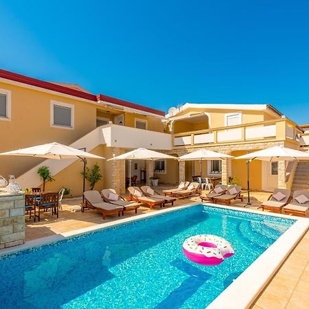 Villa Karmen - Poolhouse Vir Kültér fotó