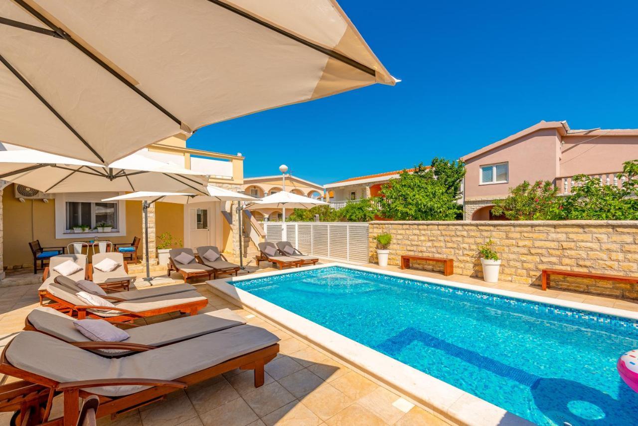 Villa Karmen - Poolhouse Vir Kültér fotó